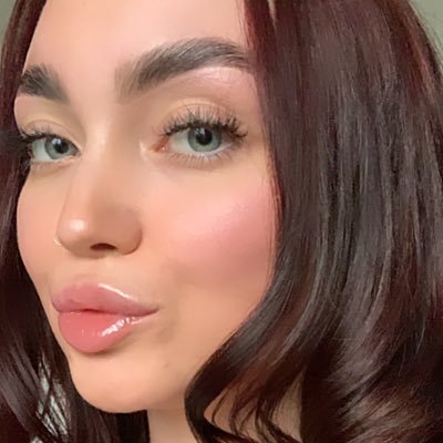 Profile Picture of Hannah Sharp (@hannah__sharp) on Twitter