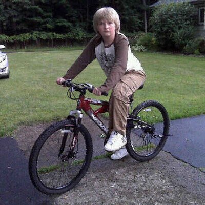 Profile Picture of Matt Constantino (@poppol34) on Twitter