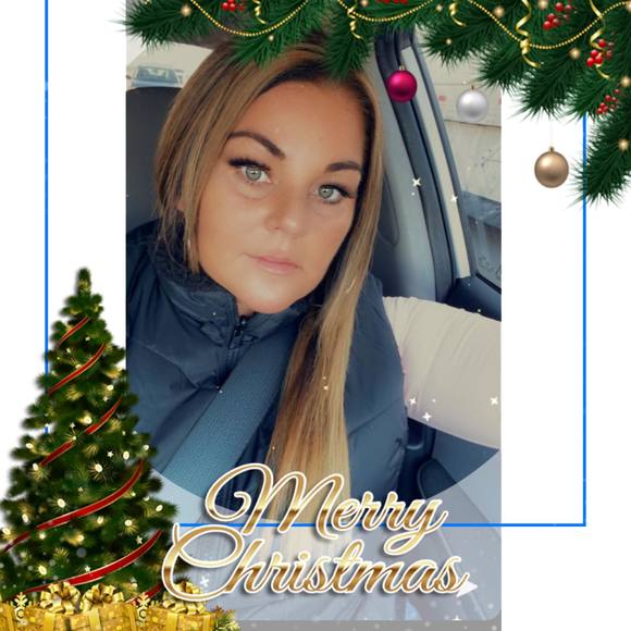 Profile Picture of Dena Comer (@denacomer) on Poshmark