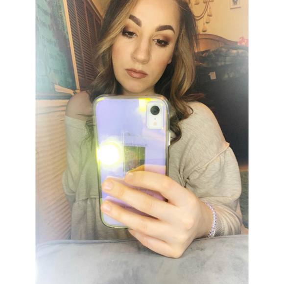 Profile Picture of Janelle Olivetti (@janellexoxo1) on Poshmark