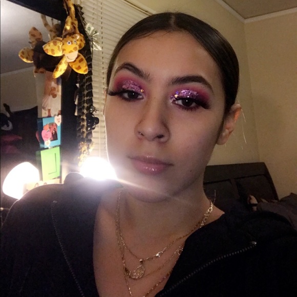 Profile Picture of Adamari Cervantes (@marraaayyyy) on Poshmark