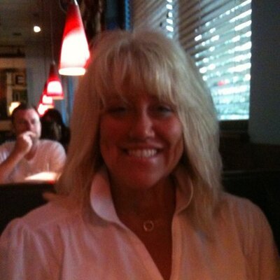 Profile Picture of Robin Renae Martin (@robinmartin65) on Twitter