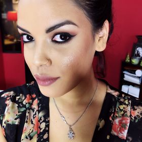 Profile Picture of Sarah Benjamin-Paul (@sbpmakeup) on Pinterest