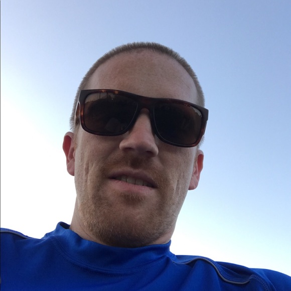 Profile Picture of Scott Strader (@scottstrader) on Poshmark