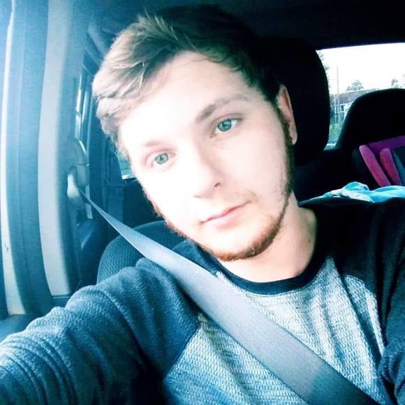 Jake Walton - Poshmark Profile Picture of Jake Walton (@waltonjake40) on Poshmark