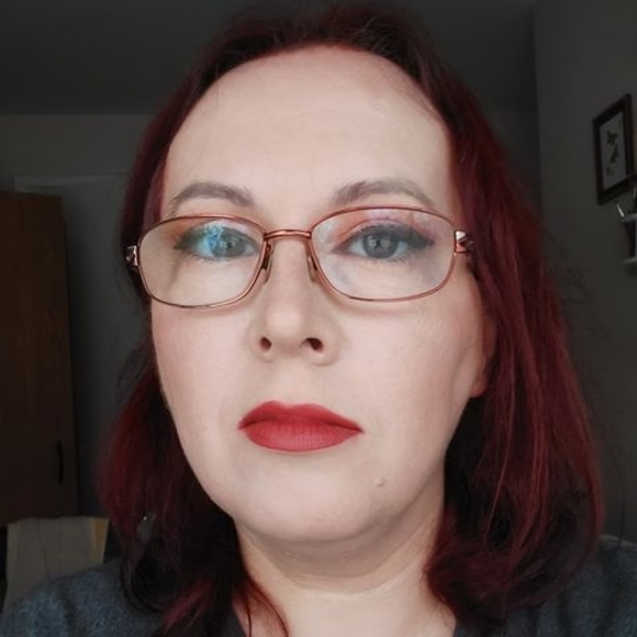Profile Picture of Magda Lesiuk (@madziarol) on Poshmark