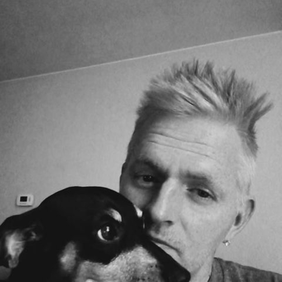 Profile Picture of Greg Ramsey (@gramsey350) on Poshmark