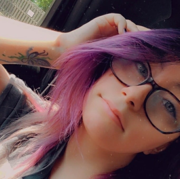 Profile Picture of Caelynne Scarkino-cusick (@caelynne_s) on Poshmark