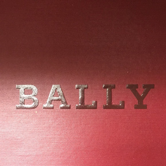 Profile Picture of Leon Walden (@moneydre1012) on Poshmark