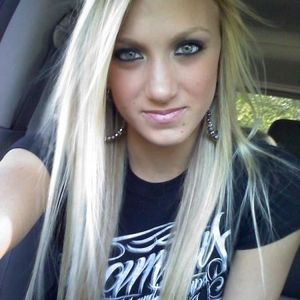 Profile Picture of Haley Wooten (@hak_bestfriends) on Myspace