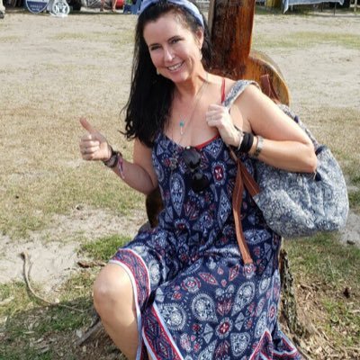 Profile Picture of Shari Ash (@ShariAsh1) on Twitter