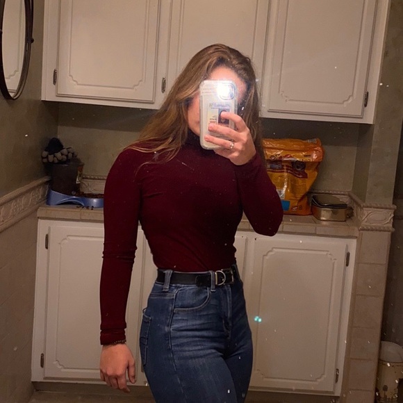 Profile Picture of Randi Drinnon (@roobug00) on Poshmark