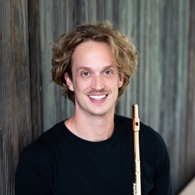 Profile Picture of Doug DeVries (@dougdeflute) on Twitter