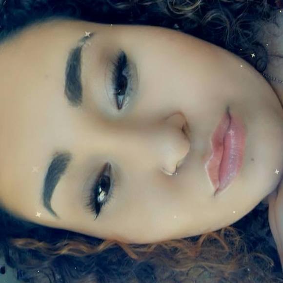 Daniella Estremera - Poshmark Profile Picture of Daniella Estremera (@estremera1234) on Poshmark