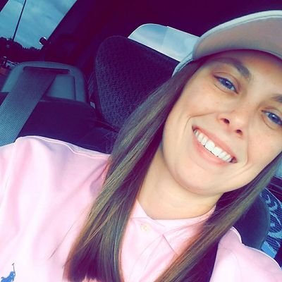 Profile Picture of Syd (@sydney_steen) on Twitter
