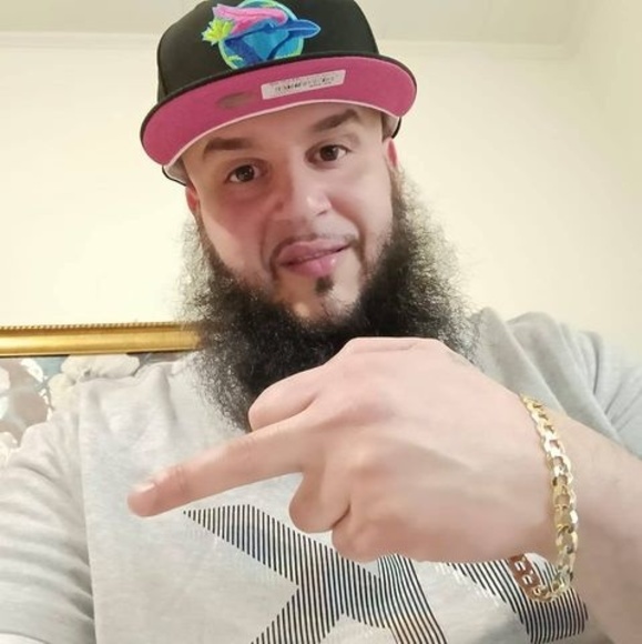 Profile Picture of Honesty Honesty (@camachoeddie444) on Poshmark