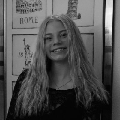 Profile Picture of Emma Hoel Larsen (@emmalarsen99) on Twitter