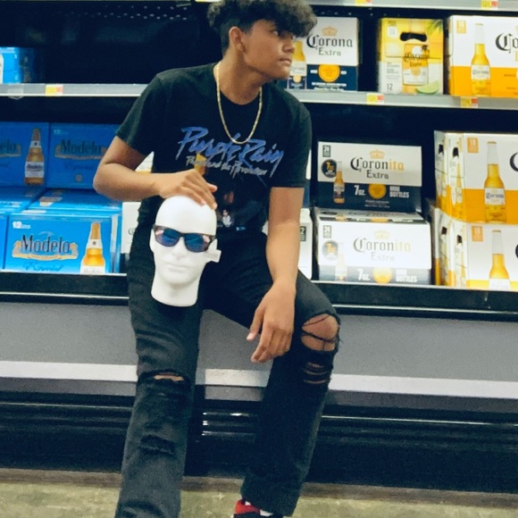 Profile Picture of Julian Reyna (@julian_reyna) on Poshmark