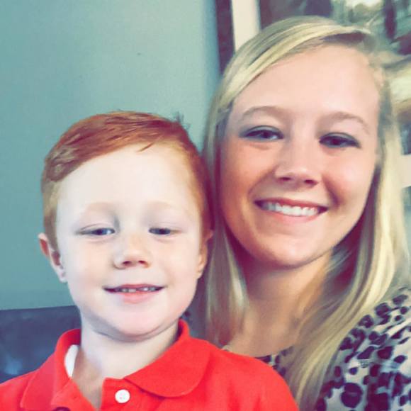 Profile Picture of Chelsi Parks (@chelsiparks) on Poshmark