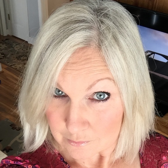Profile Picture of Donna Wyatt (@donna_wyatt) on Poshmark