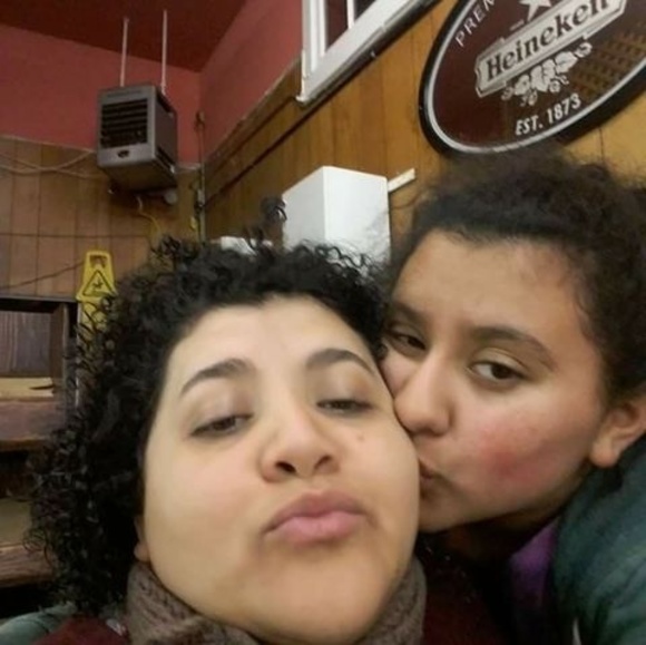 Profile Picture of Sonia Aleman (@sonia22140) on Poshmark