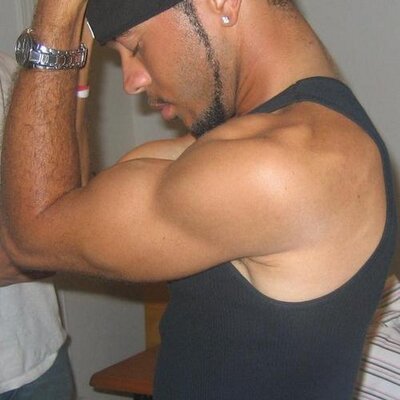 Profile Picture of Aaron H. Wooten II (@A_WooIsIt) on Twitter