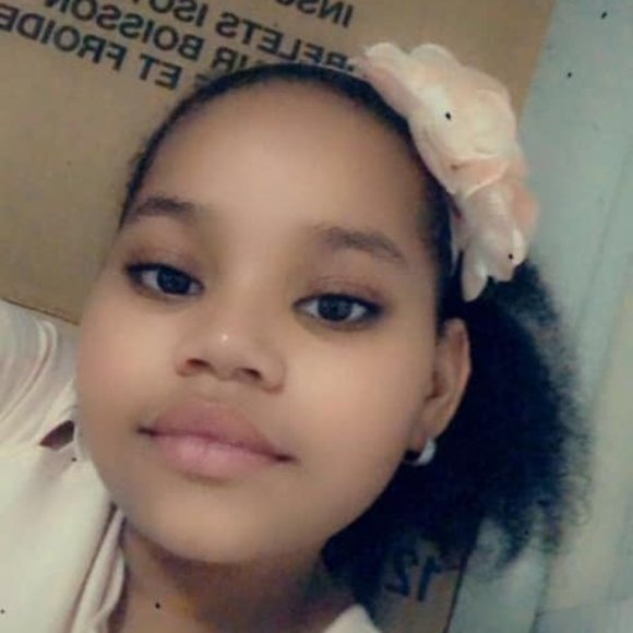 Violeta Encarnacion - Poshmark Profile Picture of Violeta Encarnacion (@vencarnacion116) on Poshmark