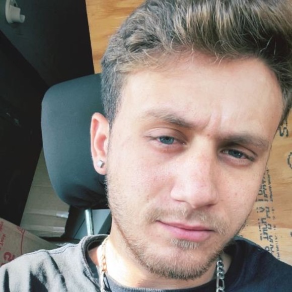 Profile Picture of Nick Puzio (@nickpuzio) on Poshmark