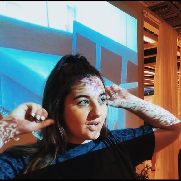 Profile Picture of Daniela Decristofaro (@danieladecris) on Poshmark