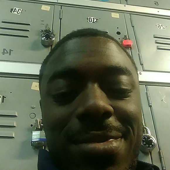 Profile Picture of Edward Boyd (@boyddon9423) on Poshmark