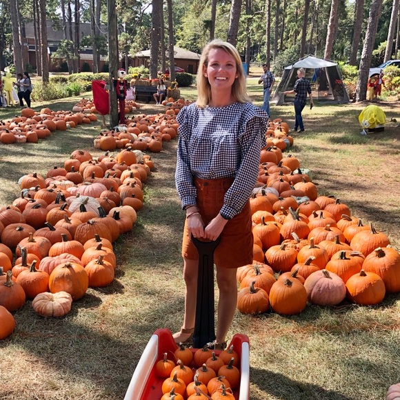 Profile Picture of Autumn Wable (@autumnwable) on Poshmark