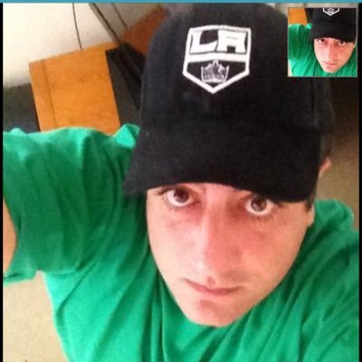 Profile Picture of Robert Minassian (@vercety77) on Twitter