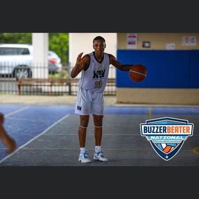 Profile Picture of Derek Arroyo  🤴🏽 (@derekarroyo12) on Twitter