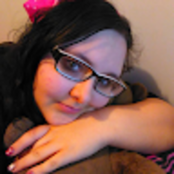 Profile Picture of Carrie Campbell (@carriecampbe518) on Poshmark