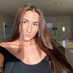 Profile Picture of Corinne Maloney (@mal_corinne) on Instagram