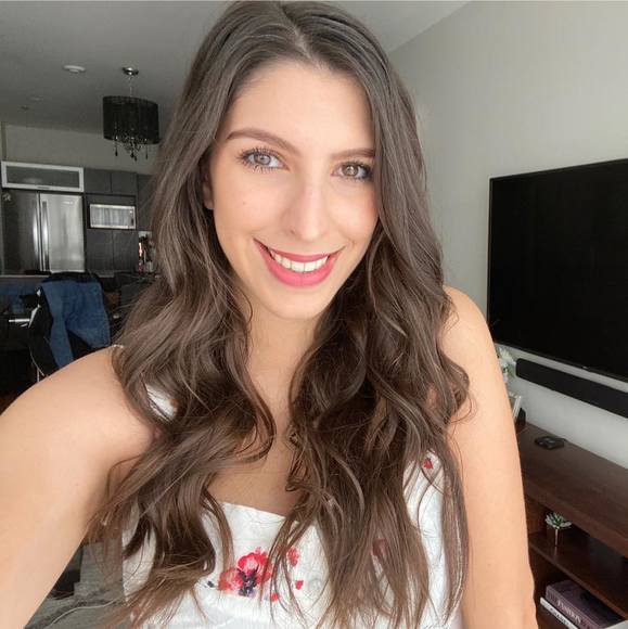 Profile Picture of Jenna Gentile (@jengentile12) on Poshmark