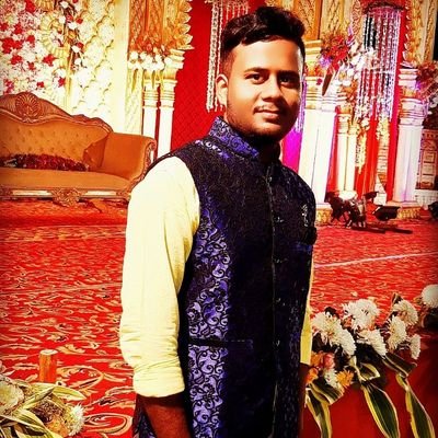 Profile Picture of बेरोजगार Abhirup Chatterjee (@mr_abhirup) on Twitter