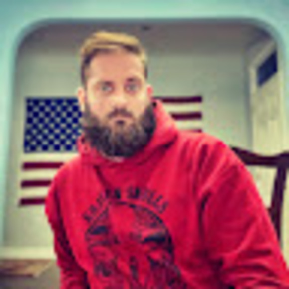 Profile Picture of Travis Hamed (@travishamed) on Poshmark
