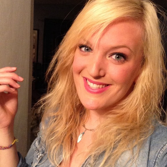 Profile Picture of Kailey Keefe (@yeliakmk) on Poshmark