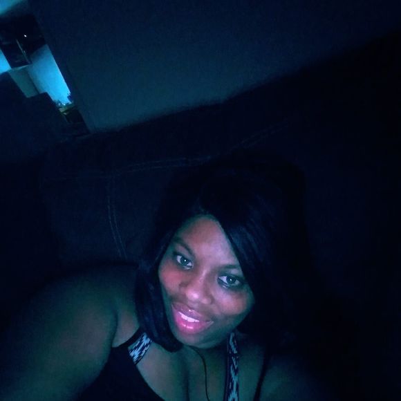 Profile Picture of Terretta Hines (@terrettahines) on Poshmark