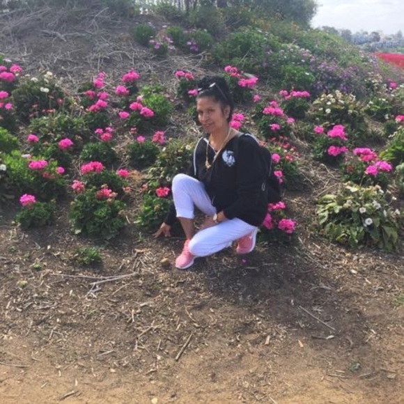 Profile Picture of Isabel Suarez (@isabelsuarez576) on Poshmark