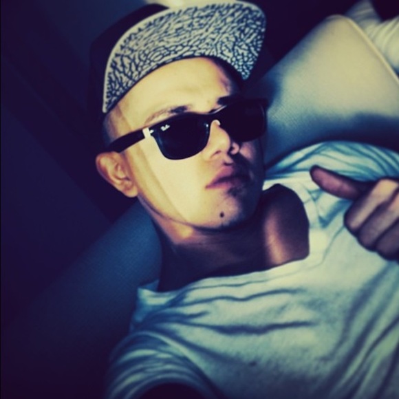 Profile Picture of Patrick Andrade (@apache34) on Poshmark