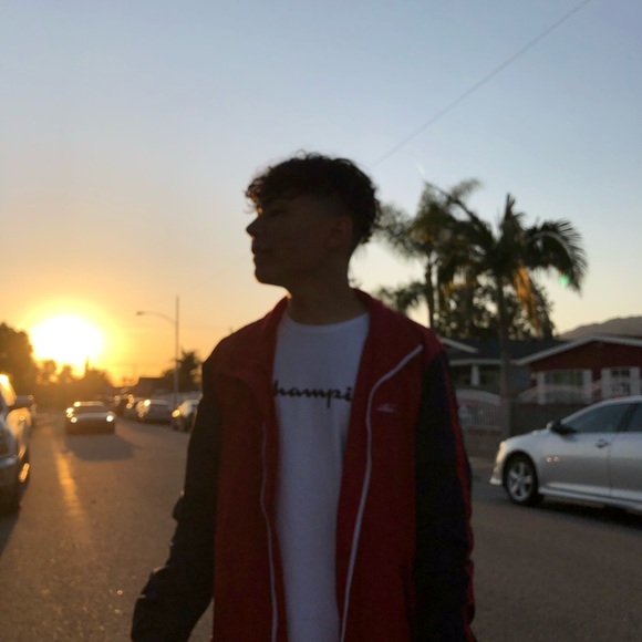Profile Picture of Andrew Becerra (@becerraandrew) on Poshmark