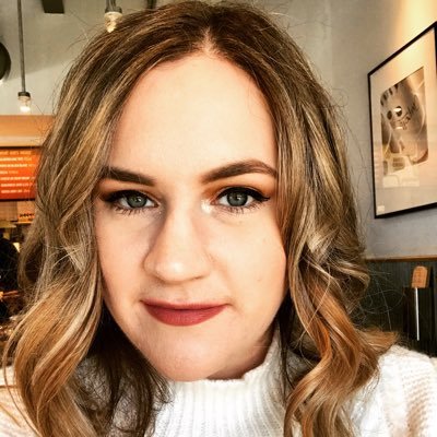 Profile Picture of Elizabeth Weeks (@Lubellholcomb) on Twitter