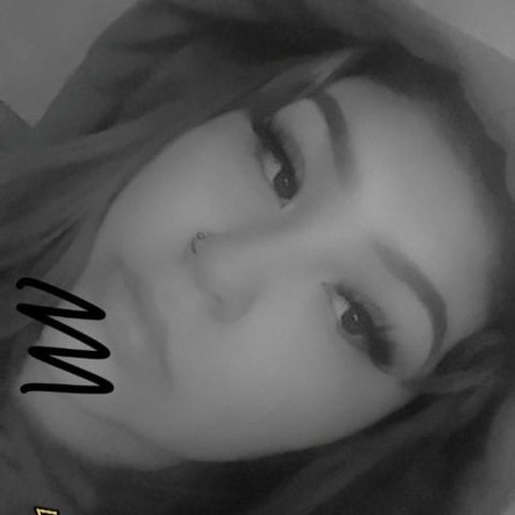 Profile Picture of Haley Hill (@haleyxoxo04) on Poshmark