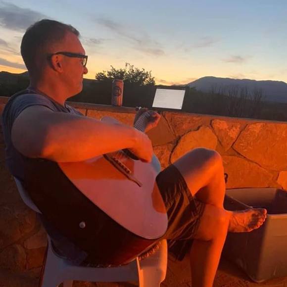 Profile Picture of James Borden (@jamesborden) on Poshmark