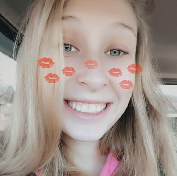 Profile Picture of Avalon Ditzler (@avalonditzler) on Poshmark
