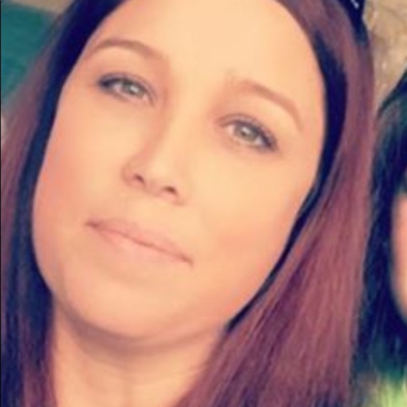 Profile Picture of Stormy Nickes (@scnickes) on Poshmark