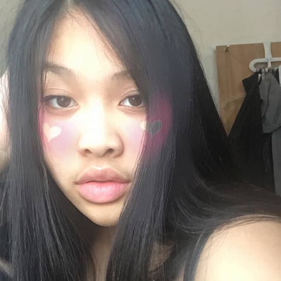 Profile Picture of Trisha Pigao (@trishameimei) on Poshmark