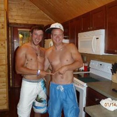 Profile Picture of Tyler Schmit (@21SMITTY21) on Twitter